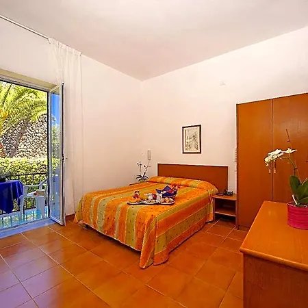 Citara מלון 3*